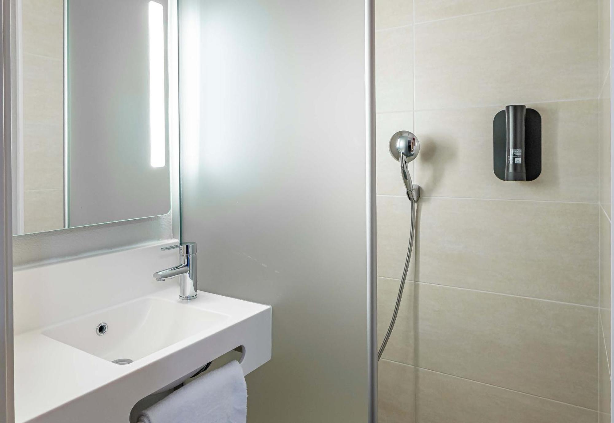B&B Hotel Bordeaux Centre בגלס מראה חיצוני תמונה